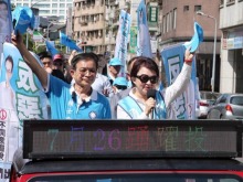 蓝营最强吸票机！卢秀燕3天10场活动助阵反罢免