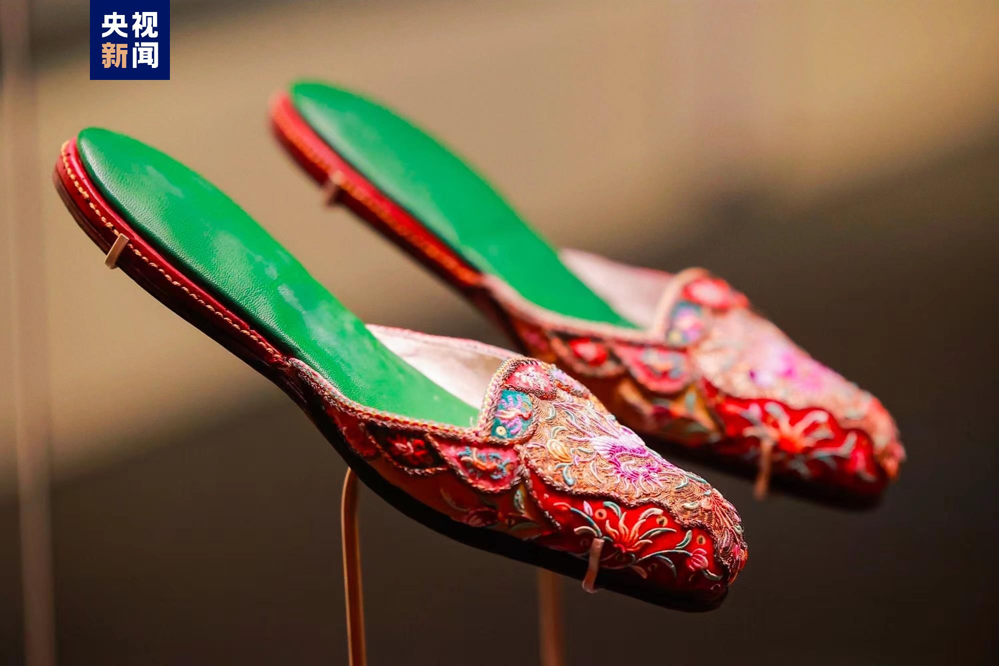 “峇峇娘惹的世界——海上丝绸之路上的峇峇娘惹文化展”在海南展出 “峇峇娘惹的世界——海上丝绸之路上的峇峇娘惹文化展”在海南展出