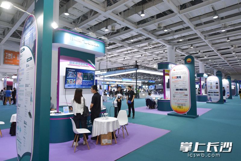 逛2024中国新媒体技术展，体验“文化+科技”的探索之旅
