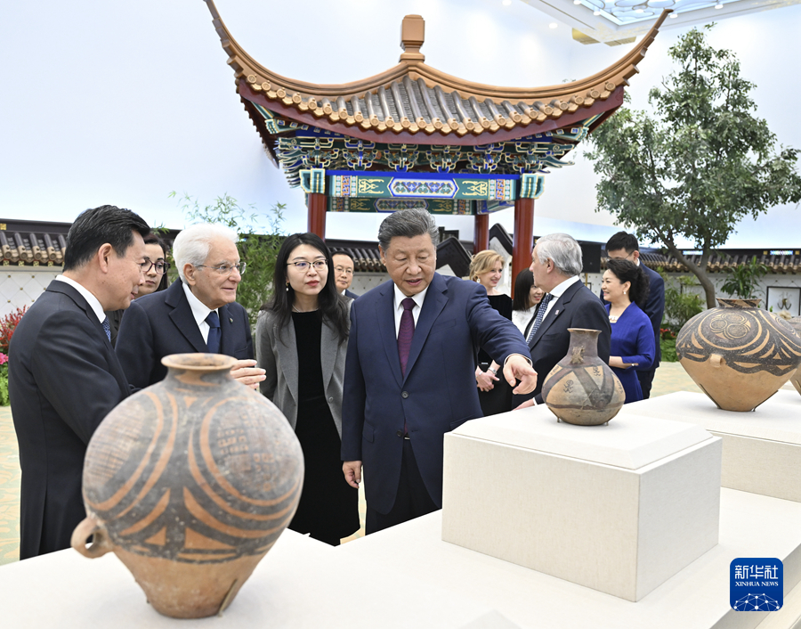 习近平夫妇同意大利总统马塔雷拉共同赏鉴境外返还文物 习近平夫妇同意大利总统马塔雷拉共同赏鉴境外返还文物