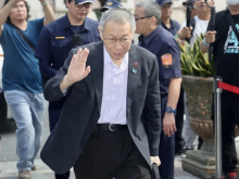柯文哲案是否是赖当局政治迫害？游盈隆分析台媒民调：同情柯人数剧增150万人