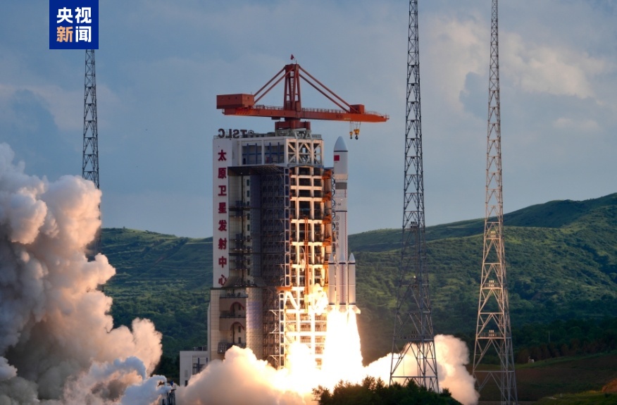 中国成功发射卫星互联网低轨卫星