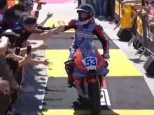 张雪机车一战封神背后 中国机车正重塑全球产业格局_fororder_截图录屏_选择区域_20260402111645