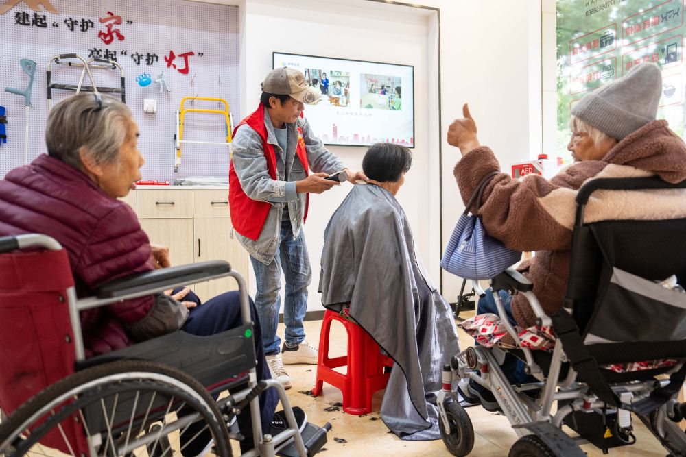 习近平总书记引领中国经济收官“十四五”擘画新蓝图