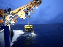 中国自主研制的6000米级深海无人遥控潜水器“海琴”号在南海成功海试