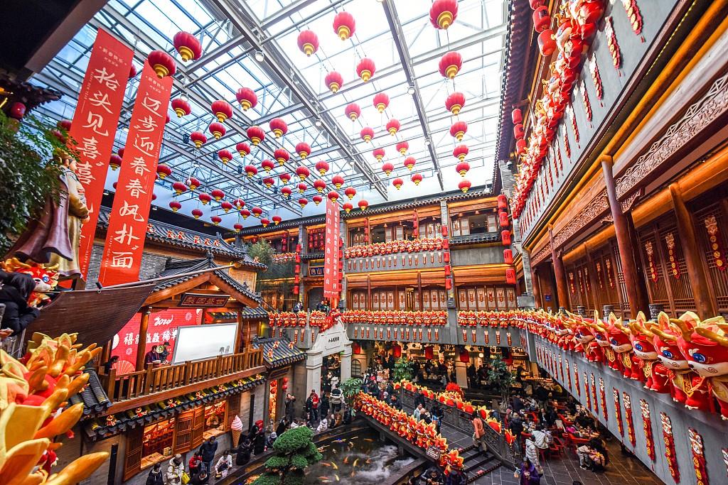 春节消费“上新” 花样年味“翻新”
