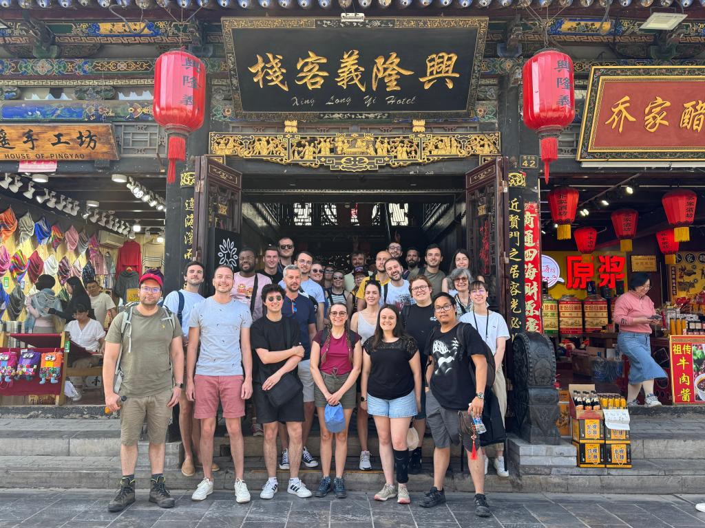 越来越多境外游客选择小众旅游地深度探索中国
