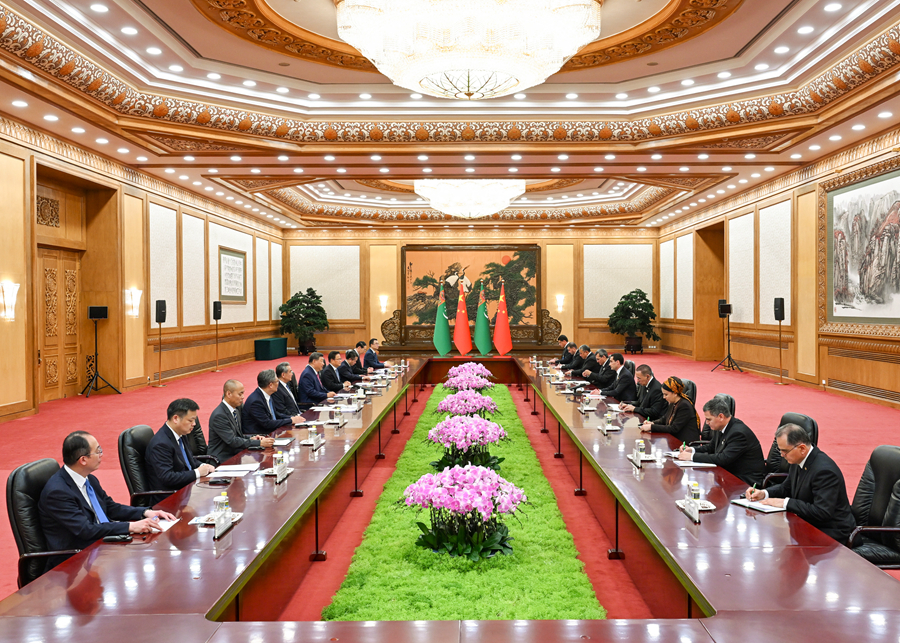 习近平会见土库曼斯坦总统别尔德穆哈梅多夫