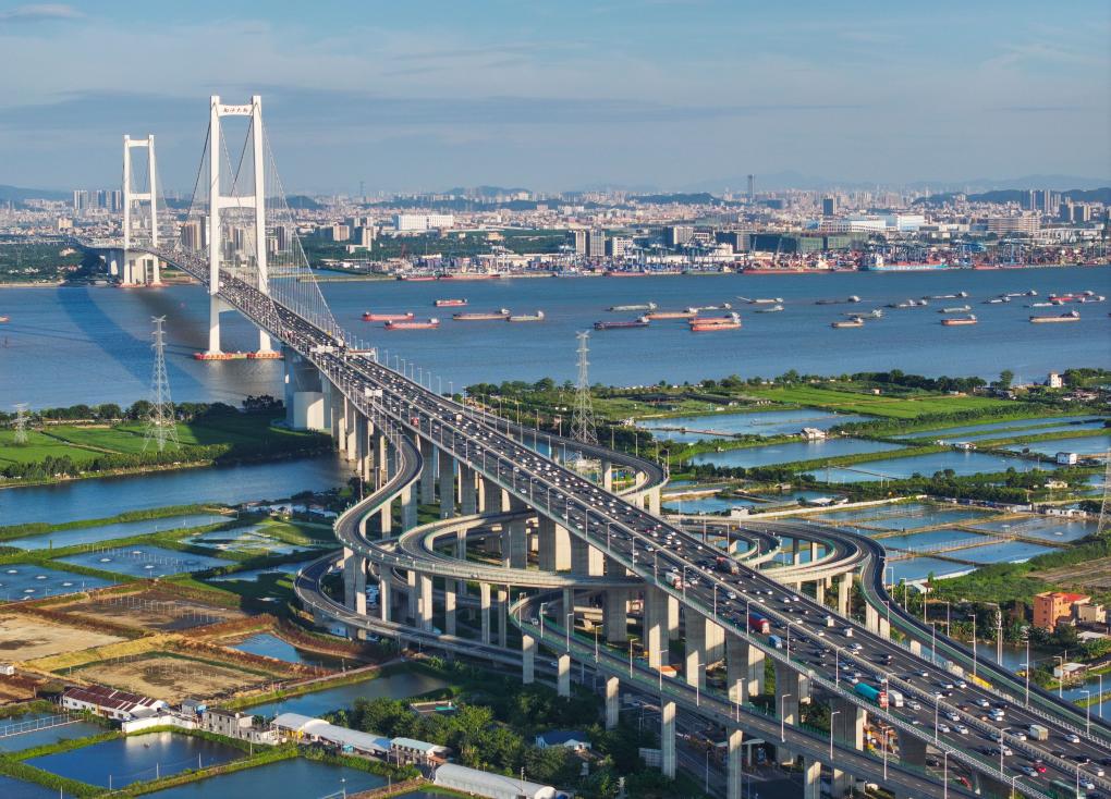 特稿丨风劲帆满启新程——国际社会瞩目中国绘制发展奋进新蓝图