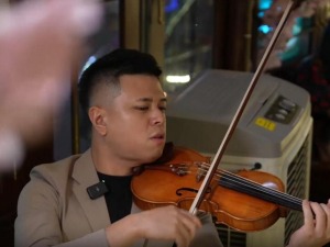 台湾青年携手大连网红 浪漫旋律饱含中秋祝愿