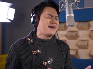 台湾少数民族歌手深情演唱电影《731》主题曲《愿你再见我时》