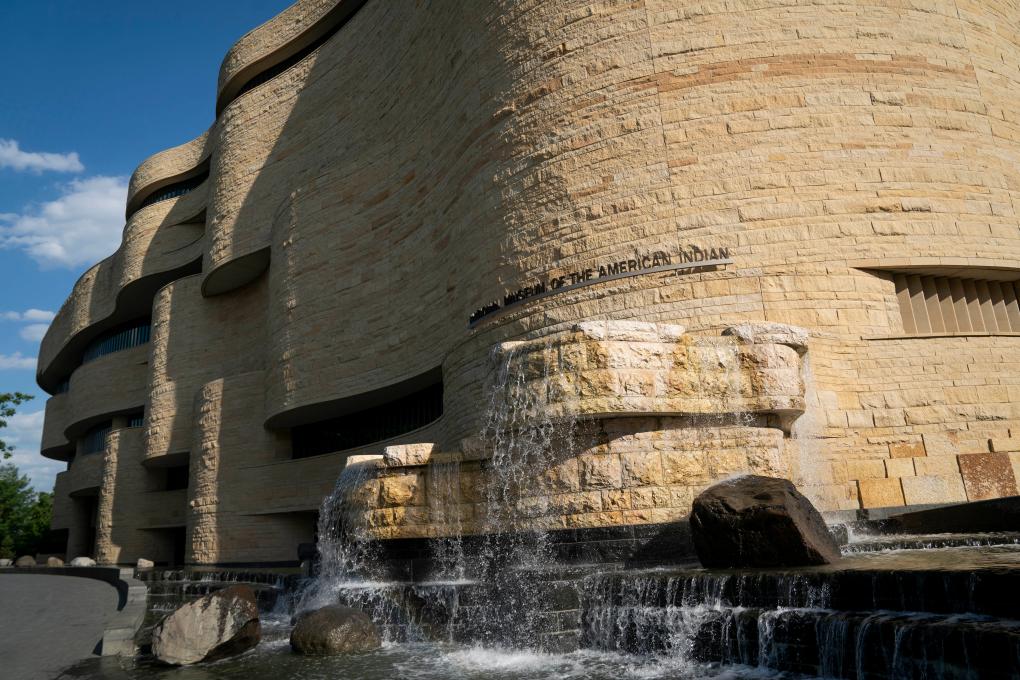 动完美国高校，特朗普又拿博物馆“开刀”