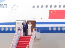 独家视频丨习近平抵达平壤开始对朝鲜进行国事访问