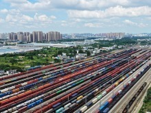 积聚“硬实力”！37.27亿吨、9.37万亿元、4000万吨 中国经济稳中有进引擎动力足