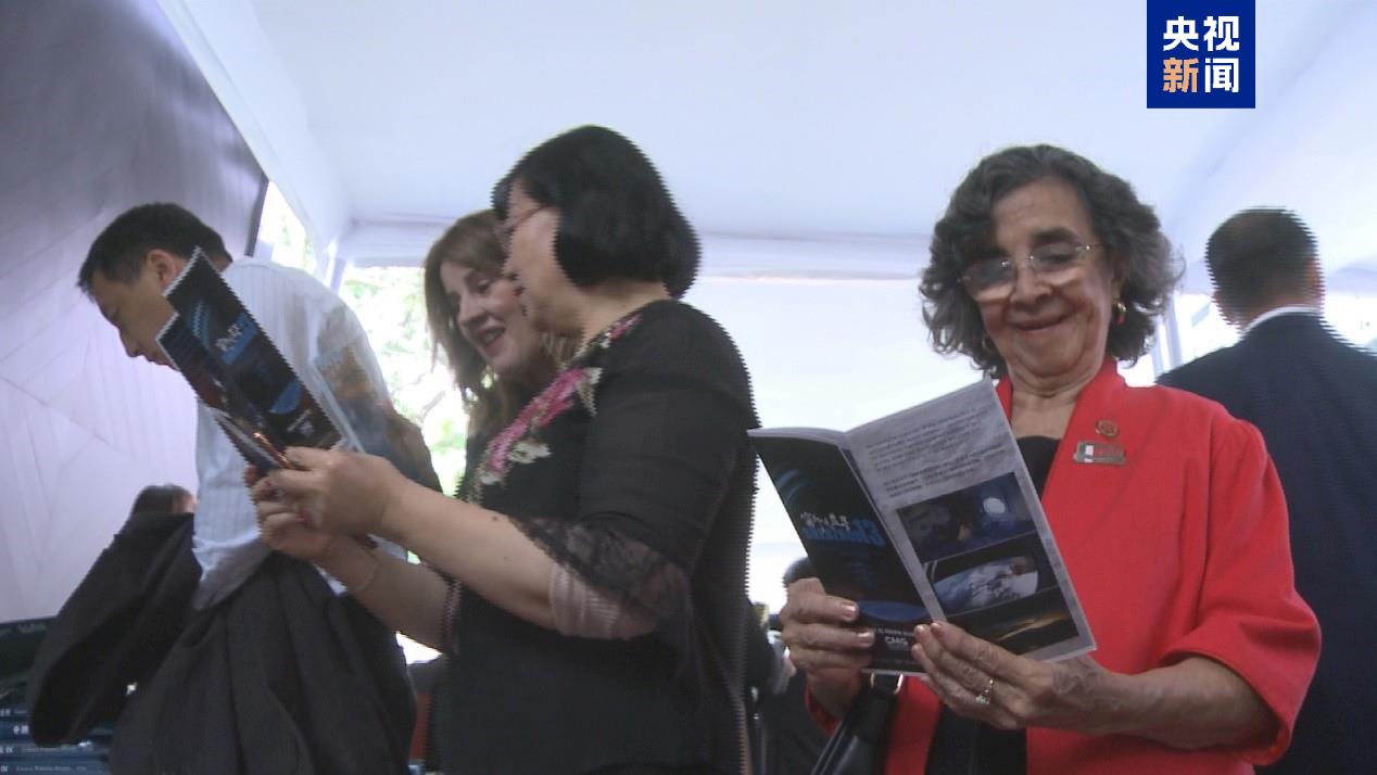 令人期待！中国首部8K太空纪录电影《窗外是蓝星》预告片亮相墨西哥