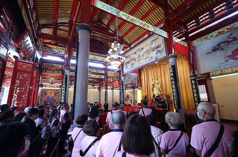 台湾苗栗东社天母宫百余人参访团赴南安广峰寺开展济公文化交流活动