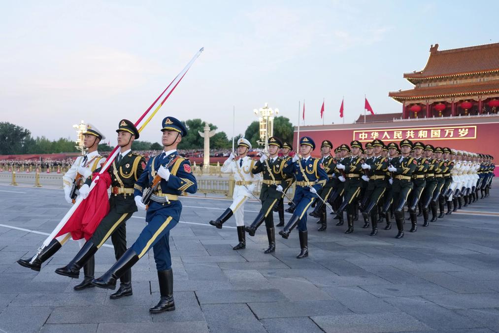五湖四海、大江南北，最爱的这抹中国红！