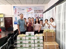 内江市威远县台办开展 “清凉一夏 关爱同行”慰问活动