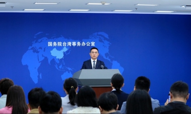 国台办：国共两党加强交流对话有利于为两岸谋和平、为同胞谋福祉、为民族谋复兴