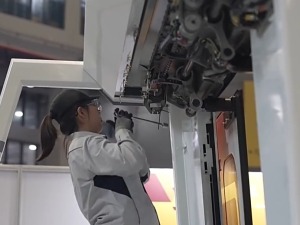 赛场绽锋芒 中国技能人才以“硬核”实力闪耀世赛赛场