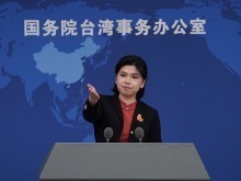 国台办：民进党当局“倚美谋独”“以武谋独”是螳臂当车、自取灭亡_fororder_VCG111620489583