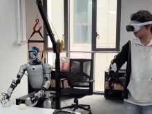 全国最大人形机器人训练基地什么样？总台记者探访