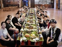 台湾青年走进云南临沧：品尝“佤王宴” 感受佤族文化魅力