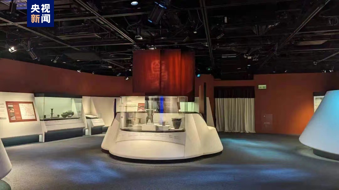 河南150多件(套)夏商周精品文物在香港展出 河南150多件(套)夏商周精品文物在香港展出