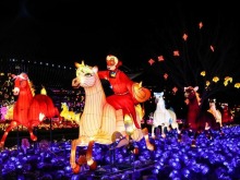 北京：“天宫灯会”点亮冬夜