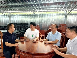 一枚月饼寄乡愁 两岸同心话团圆——广西河池中秋走访台商台胞