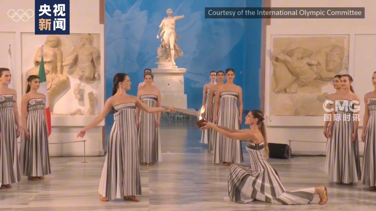 米兰冬奥会圣火在希腊古奥林匹亚成功点燃