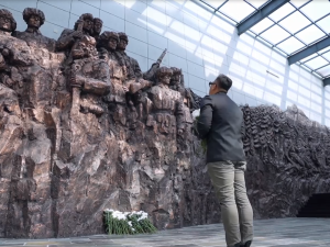 缅怀抗联英烈 传承不屈精神