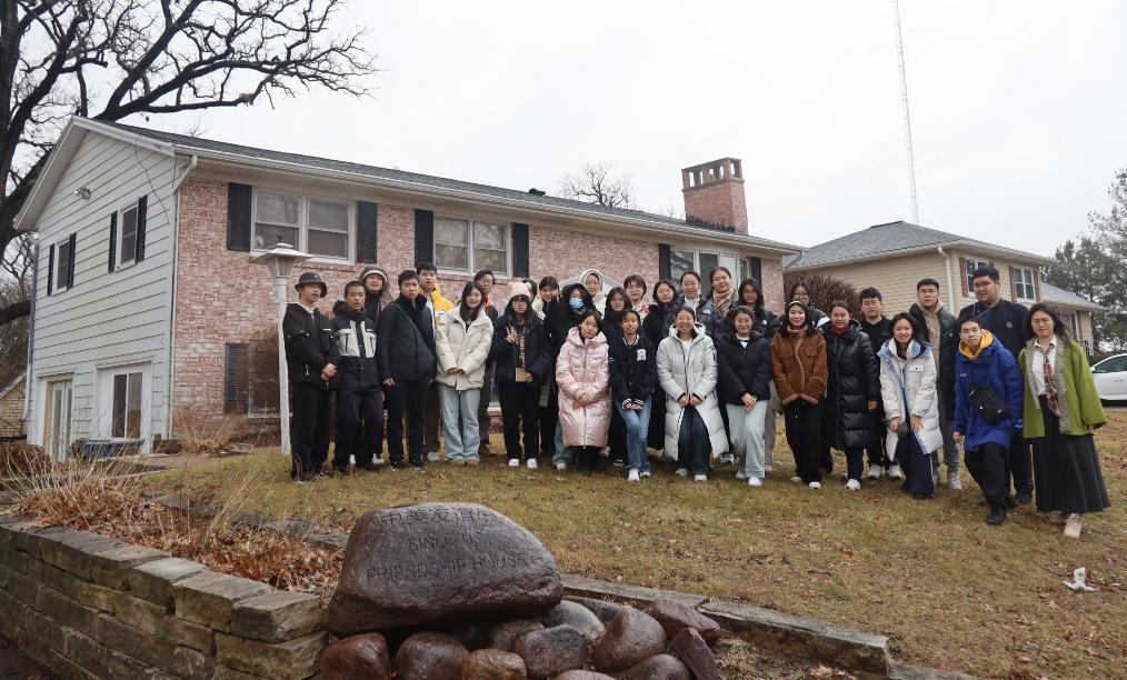 马斯卡廷的蛇年春节