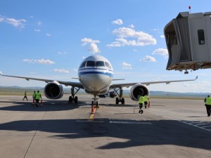 国际首航 C919飞向更广阔蓝天
