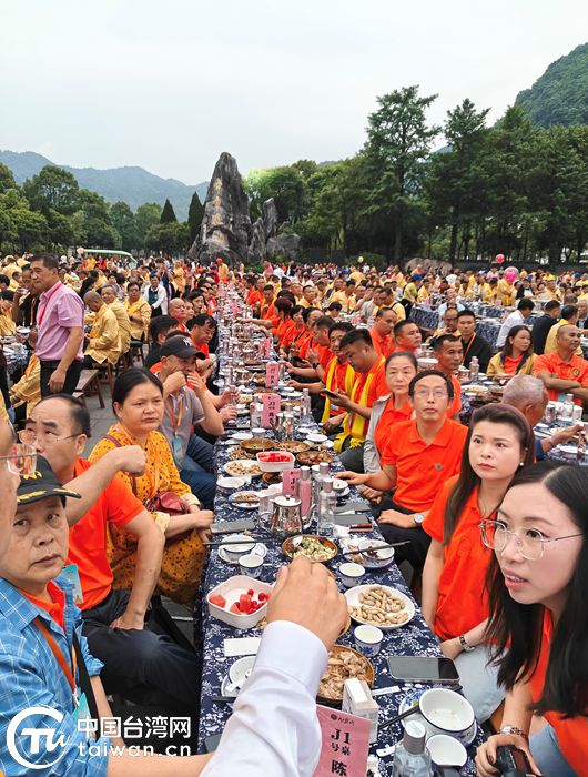 “千里寻根·情系九嶷”乙巳（2025）年两岸舜裔舜商公祭舜帝典礼系列活动在宁远九嶷山隆重举行