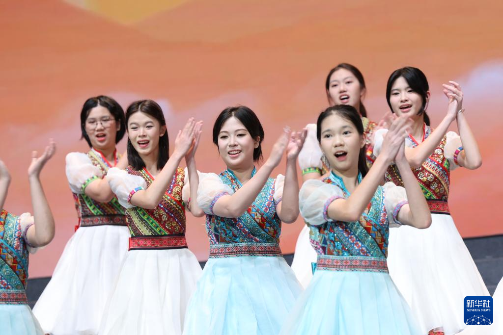 2025年“鼓岭缘”中美青少年合唱周闭幕演出在京举办