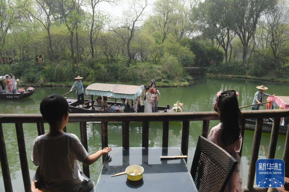 浙江杭州:西溪濕地花朝節開啟 再現傳統水鄉習俗 浙江杭州:西溪濕地花朝節開啟 再現傳統水鄉習俗