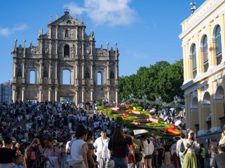 世界旅游休闲中心招牌愈加夺目——2025年澳门入境旅客数据解读