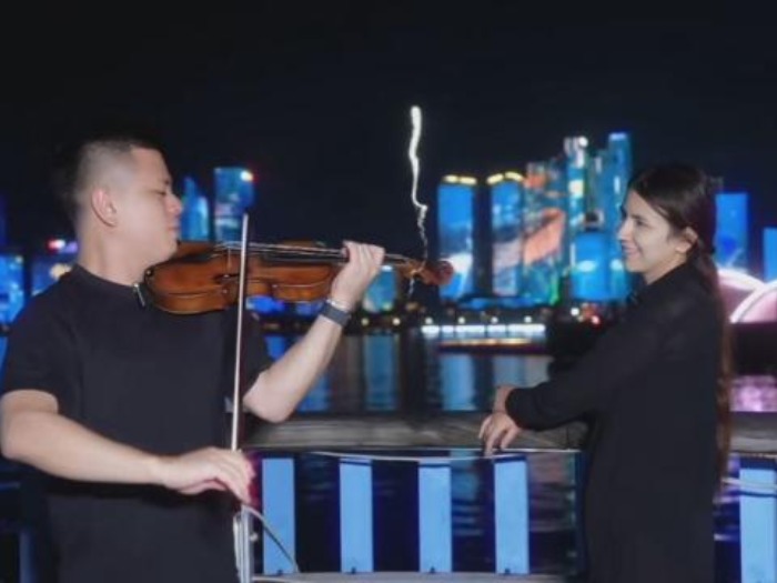 浪漫时光：两岸情侣“不期而遇”