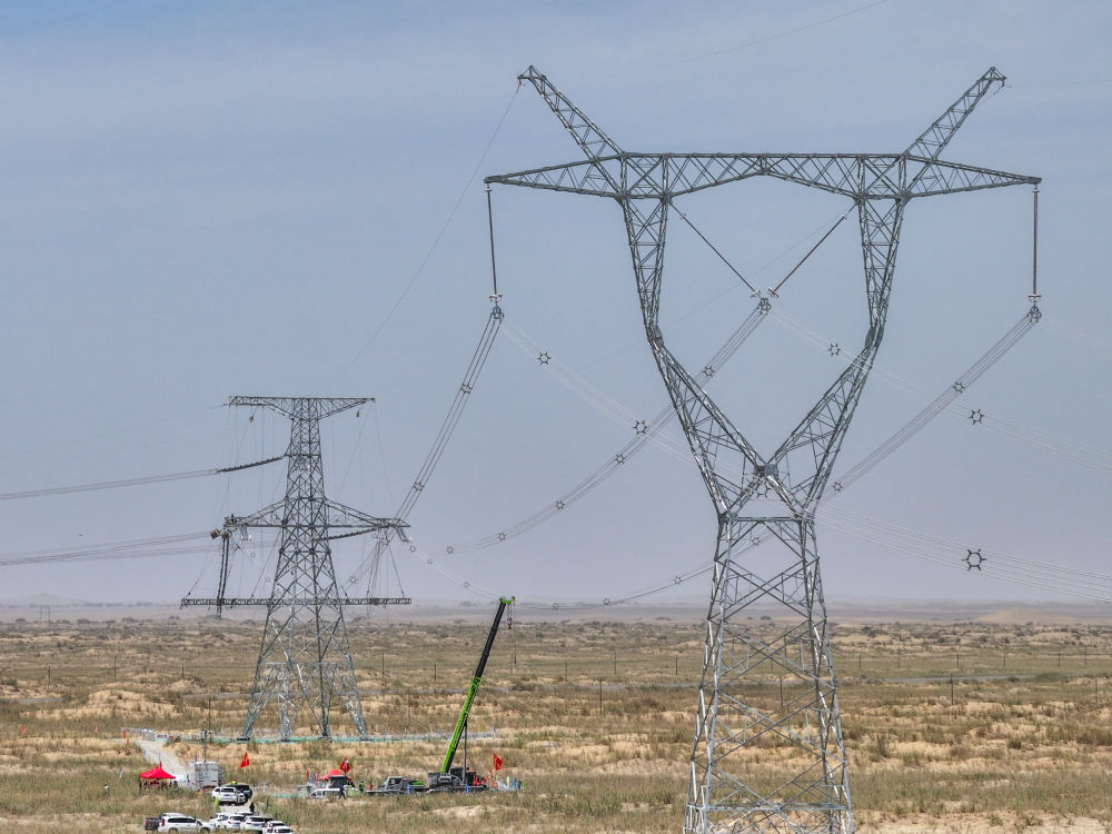 筑牢发展安全根基 守住风险防控底线——解码中国经济稳健前行的底气