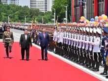 独家视频丨习近平出席金正恩举行的欢迎仪式