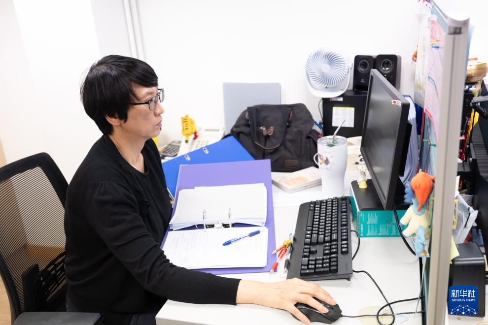 香港故事丨有温度的手语传译 香港故事丨有温度的手语传译