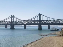 中朝国际旅客列车今日起双向开行 一趟列车已抵达平壤