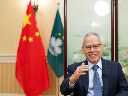 上下纵横，澳门前行——澳门特区行政长官岑浩辉解读“三五”规划