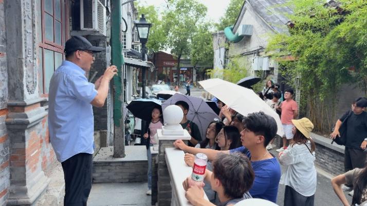 “胡同密码”艺术展北京开幕 两岸青年共寻小巷“人情味”