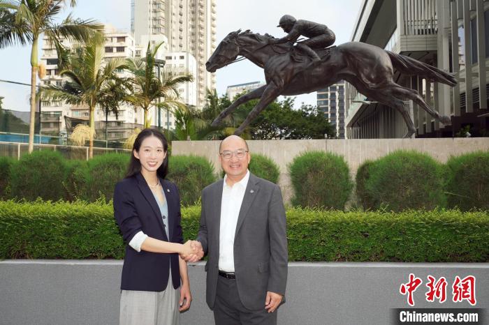 中国香港奥运冠军江旻憓加入香港赛马会