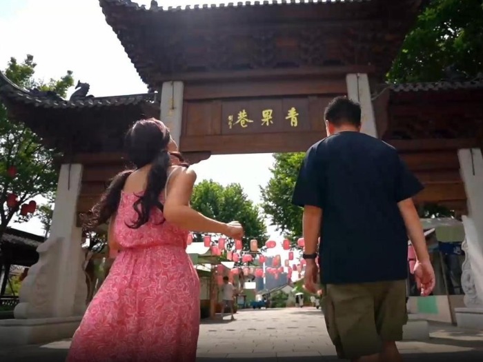 台湾网红漫步“江南名士第一巷” 触摸常州千年文脉