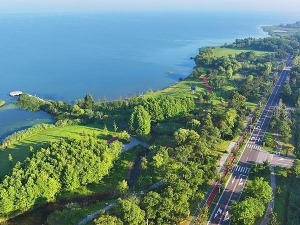 天更蓝、水更清、山更绿 中国持续刷新生态“成绩单”