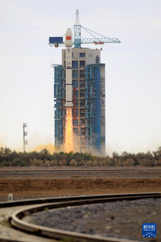 中国成功发射卫星互联网技术试验卫星