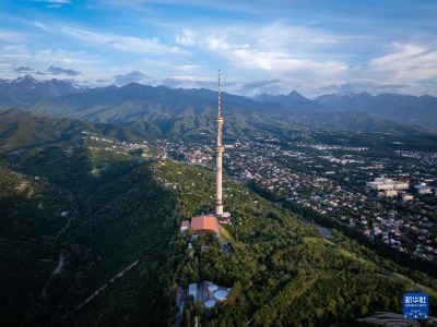 阿拉木图夏日风光